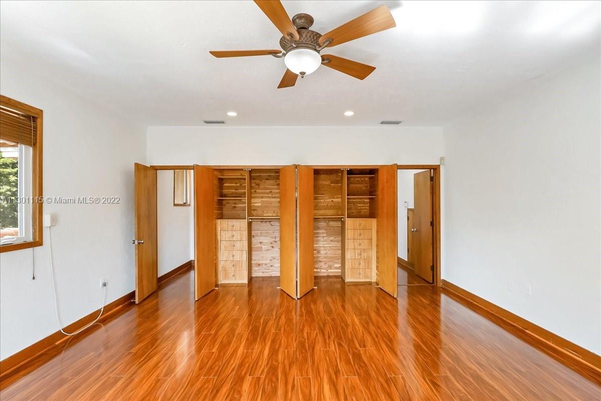 BAY HEIGHTS GROVES - Residential