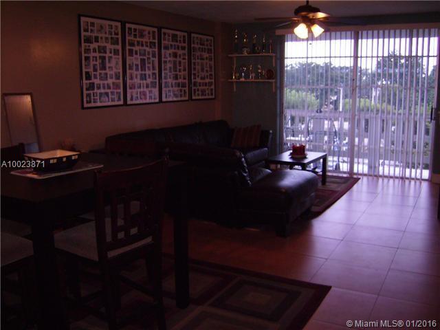 PARKWAY TOWERS - Residential Lease