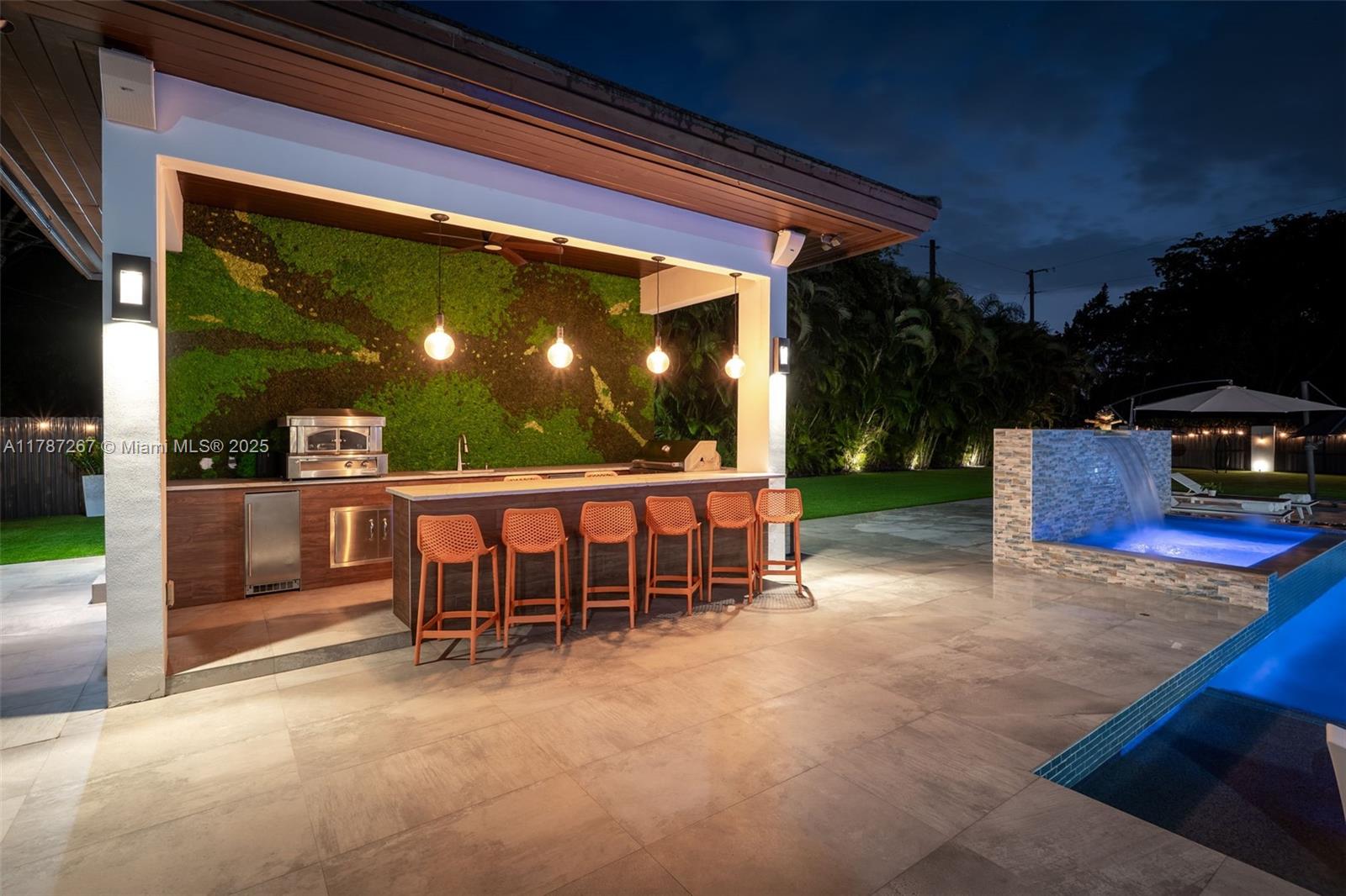 RANCHERO MANORS 2ND ADDN - Residential