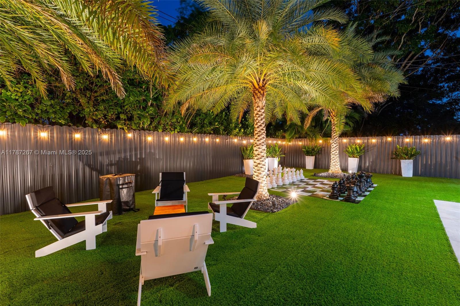 RANCHERO MANORS 2ND ADDN - Residential
