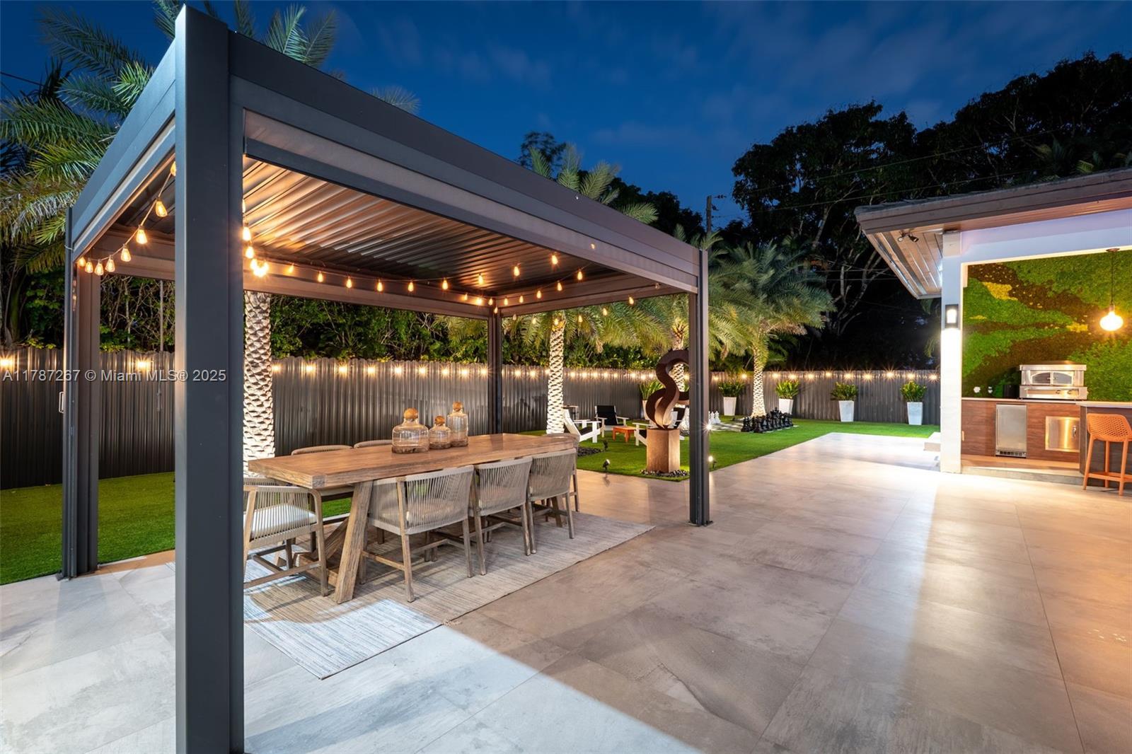 RANCHERO MANORS 2ND ADDN - Residential