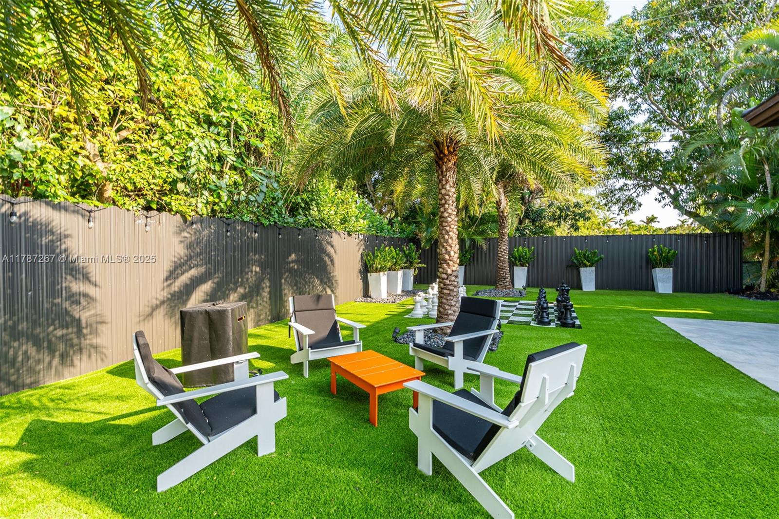 RANCHERO MANORS 2ND ADDN - Residential
