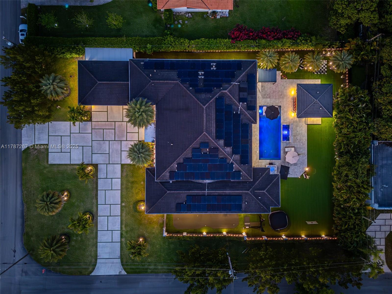 RANCHERO MANORS 2ND ADDN - Residential
