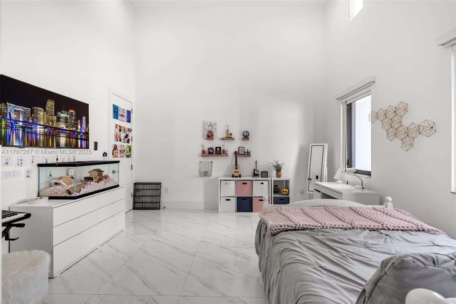 RANCHERO MANORS 2ND ADDN - Residential