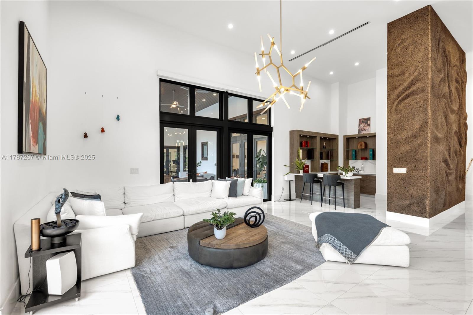 RANCHERO MANORS 2ND ADDN - Residential