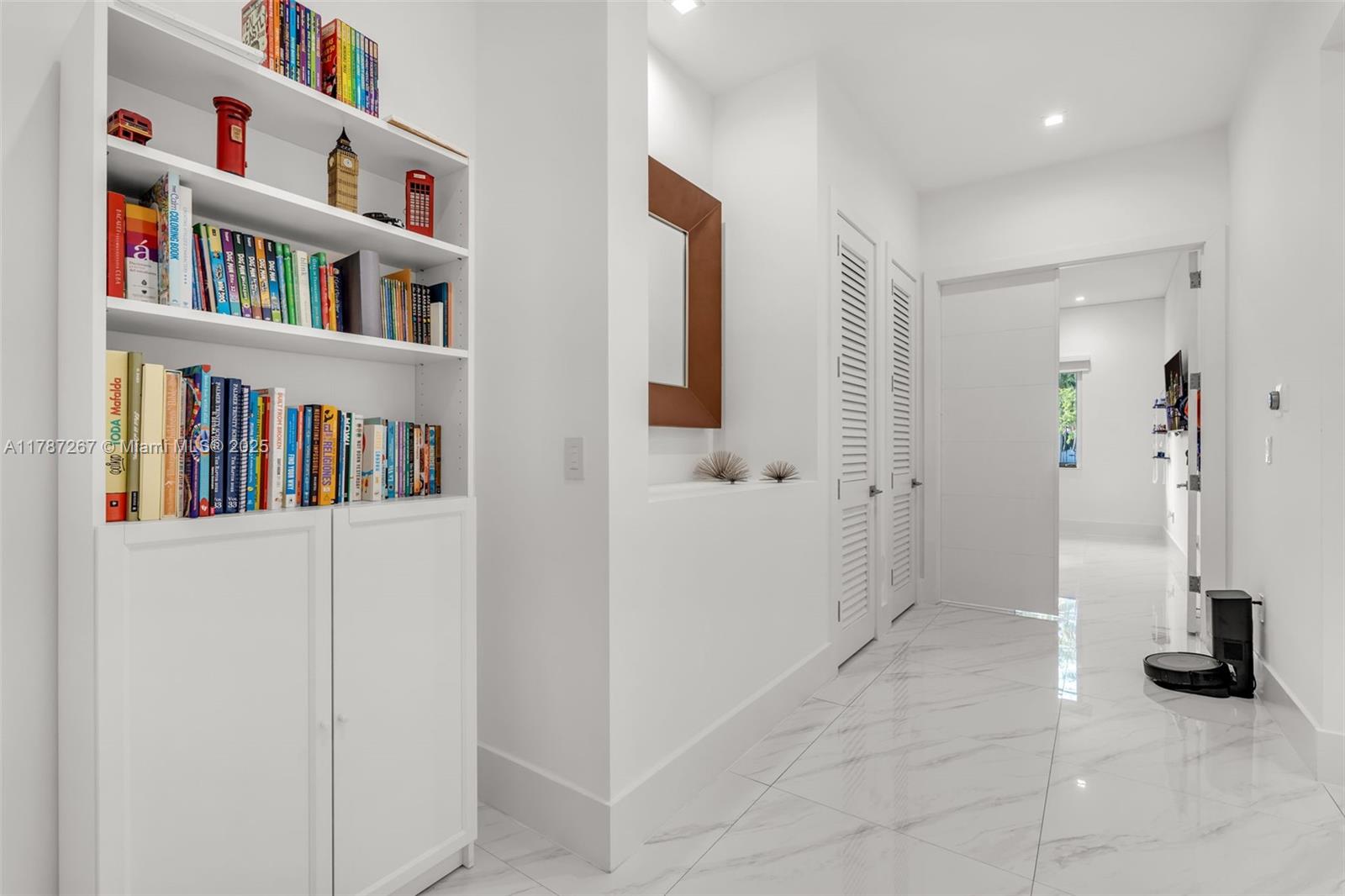 RANCHERO MANORS 2ND ADDN - Residential