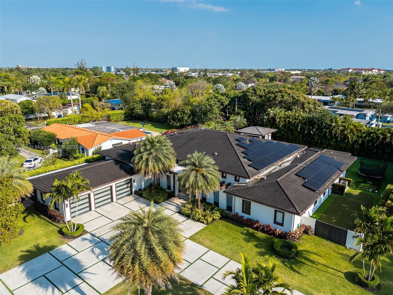 RANCHERO MANORS 2ND ADDN - Residential