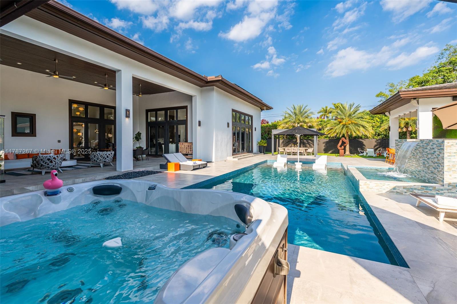 RANCHERO MANORS 2ND ADDN - Residential