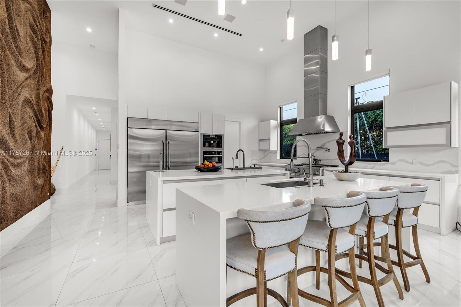 RANCHERO MANORS 2ND ADDN - Residential