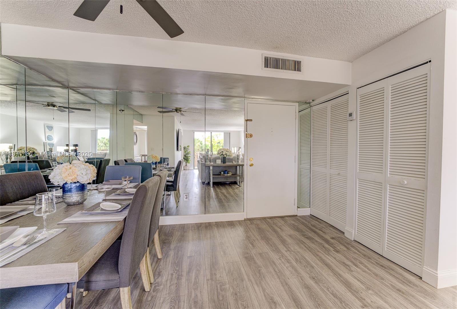 WINSTON TOWERS 600 CONDO - Residential