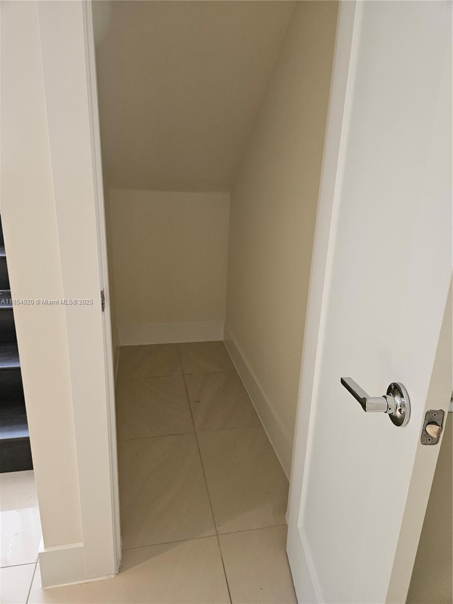 LANDMARK AT DORAL - Residential Lease