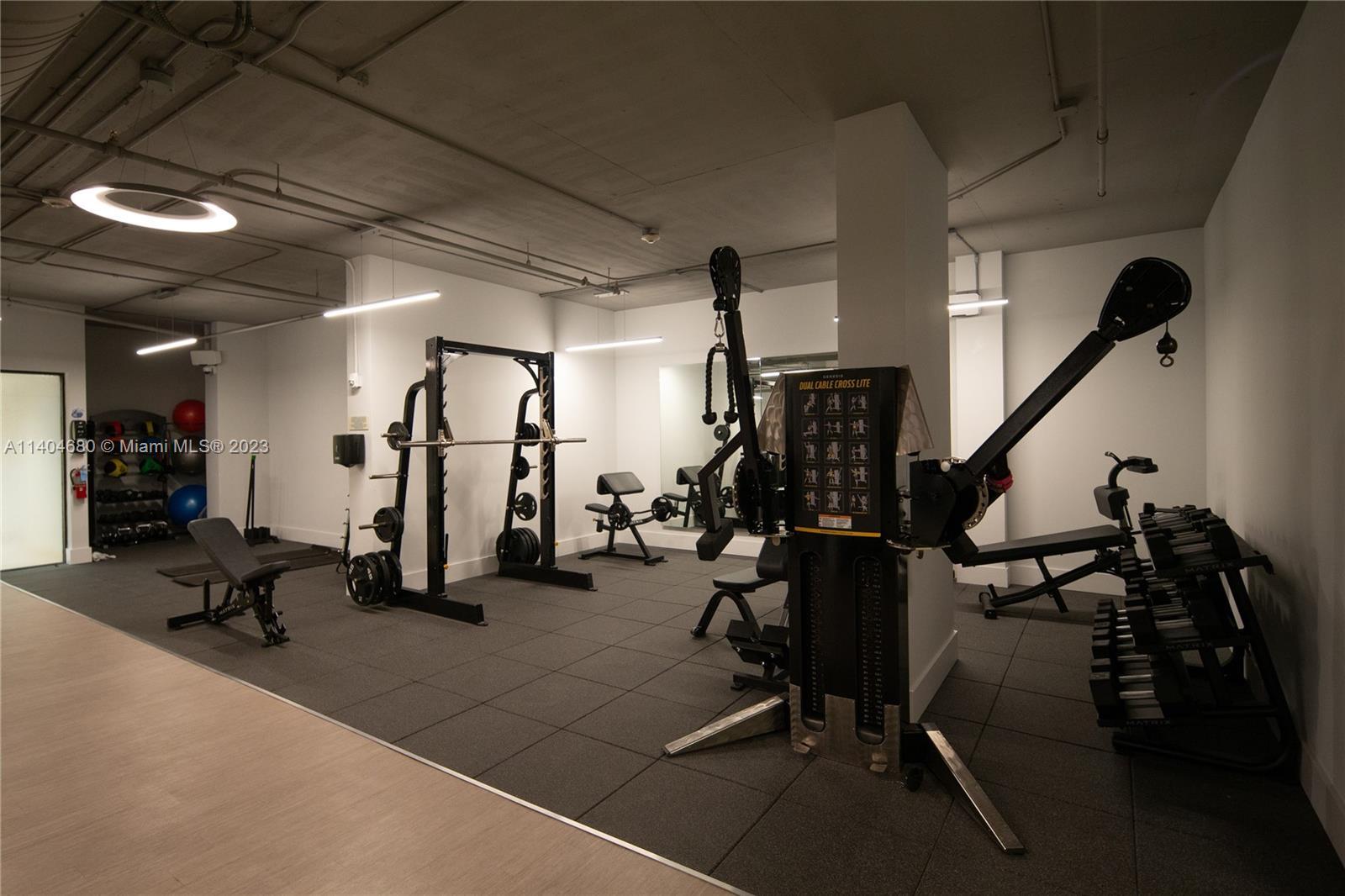 BRICKELL PLACE CONDO - Residential Lease