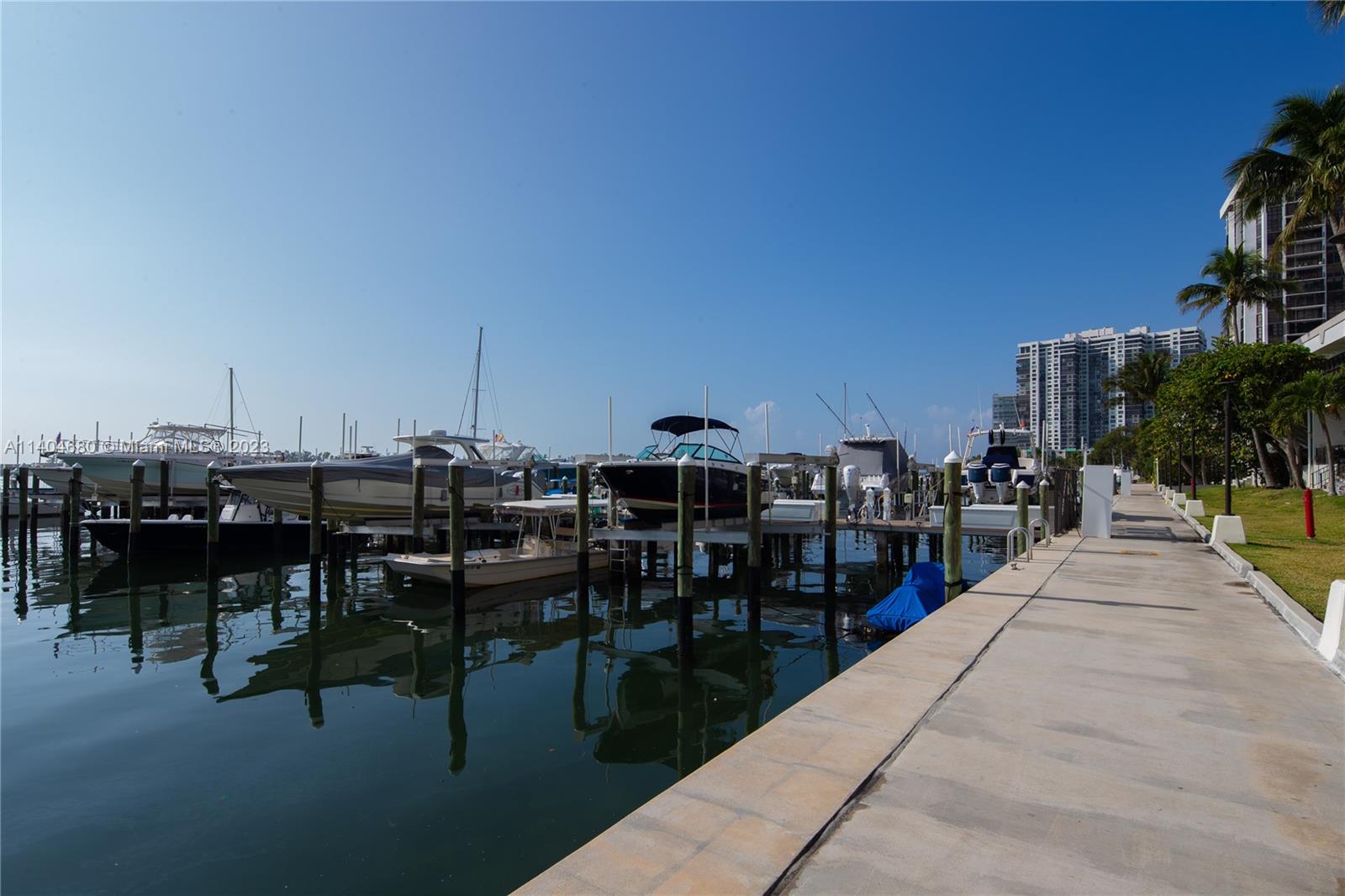 BRICKELL PLACE CONDO - Residential Lease
