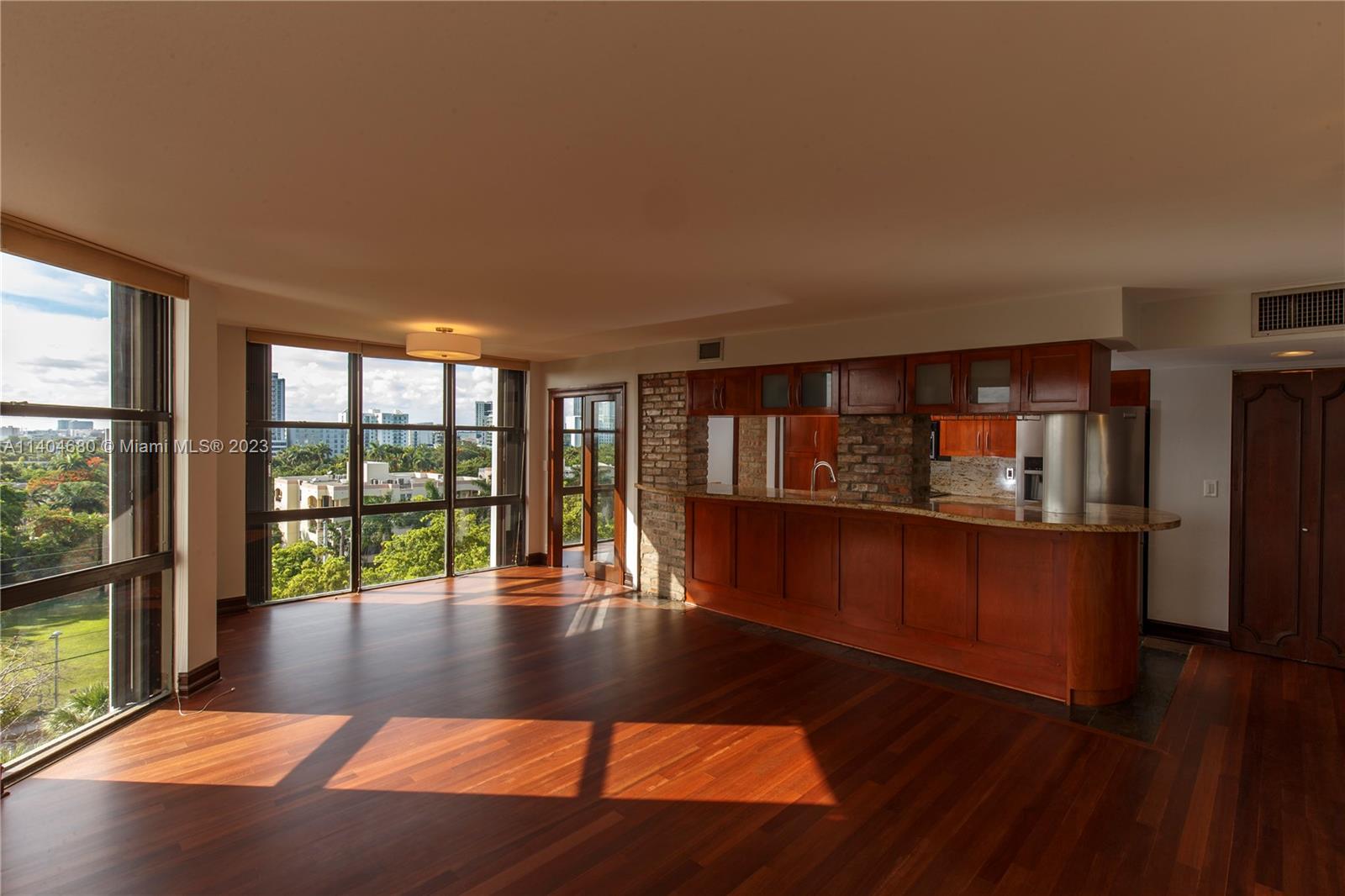 BRICKELL PLACE CONDO - Residential Lease