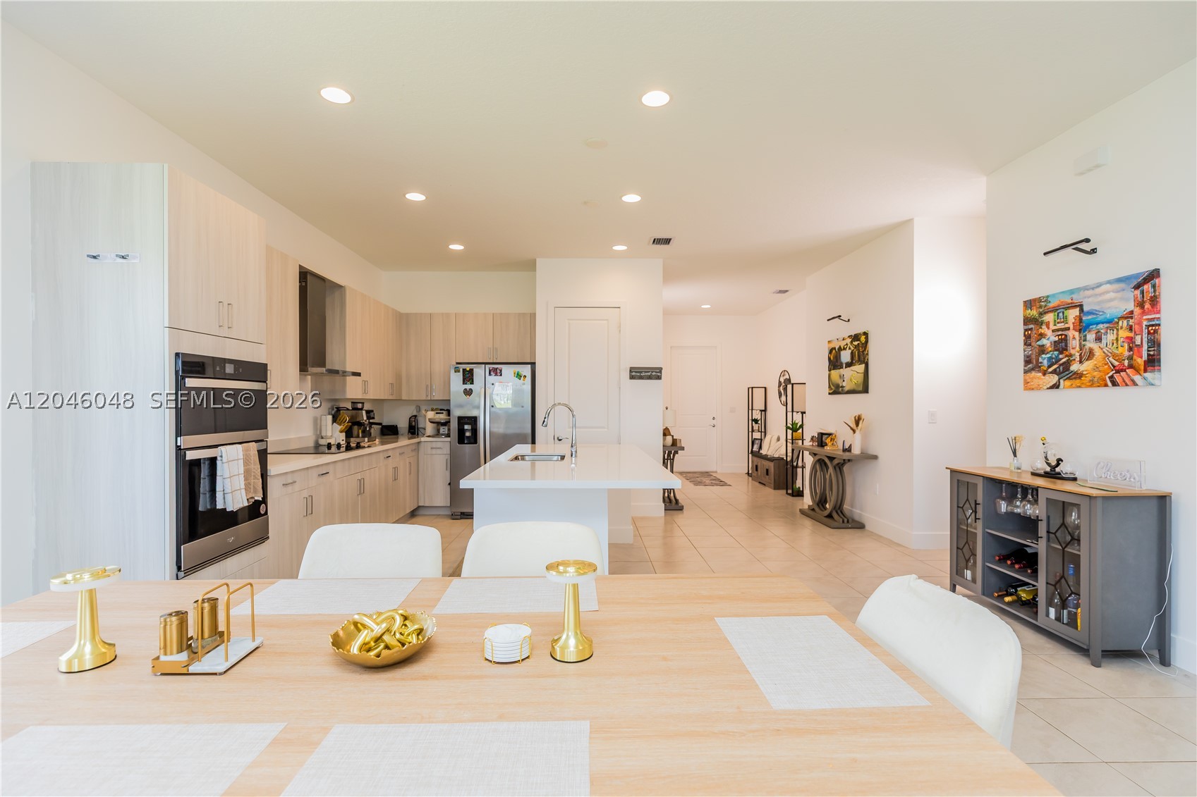 MAPLE RIDGE - Residential