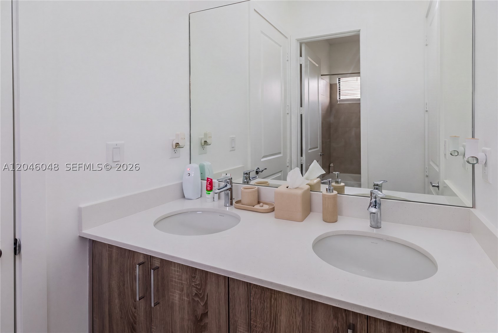 MAPLE RIDGE - Residential