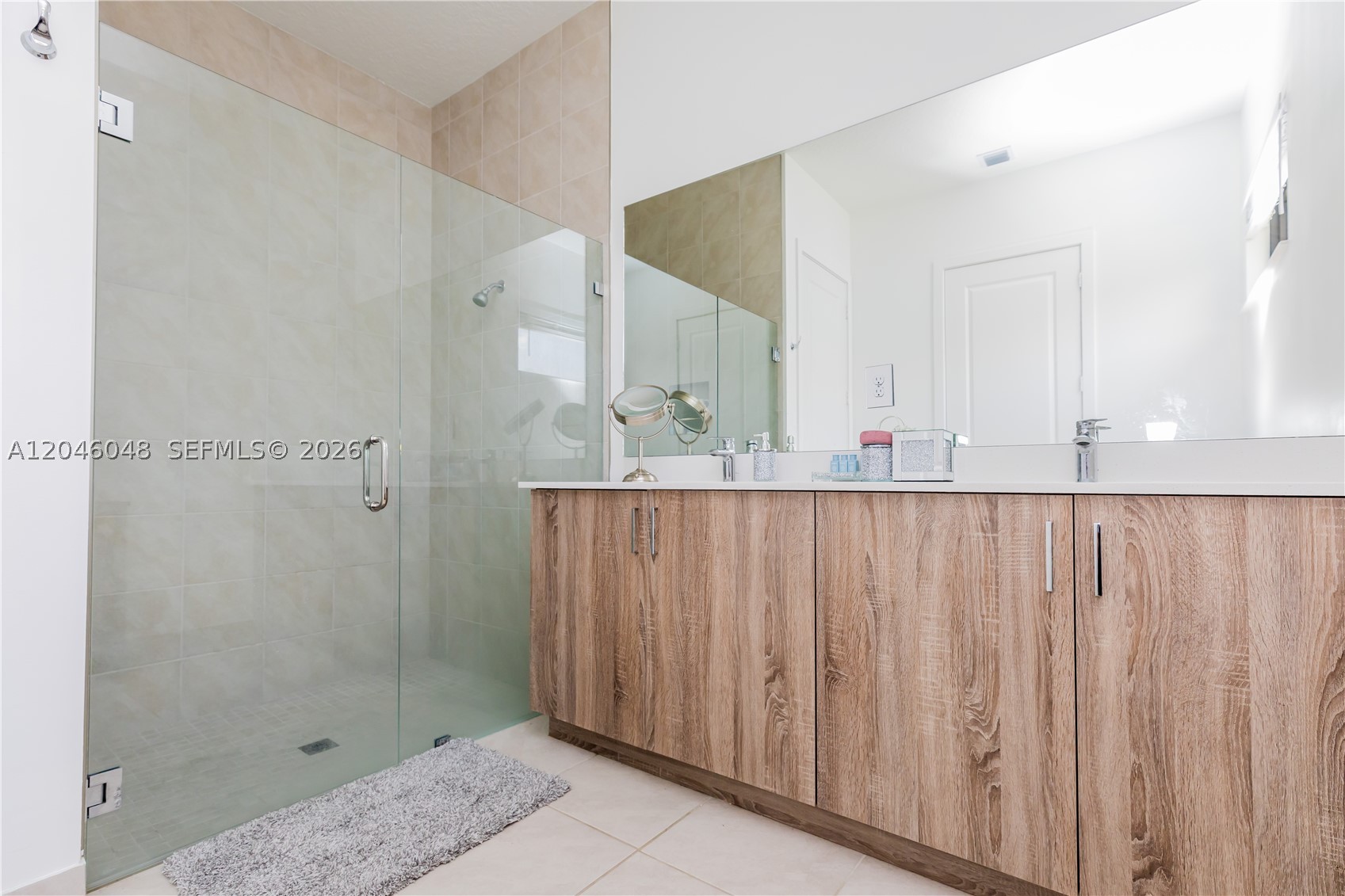 MAPLE RIDGE - Residential