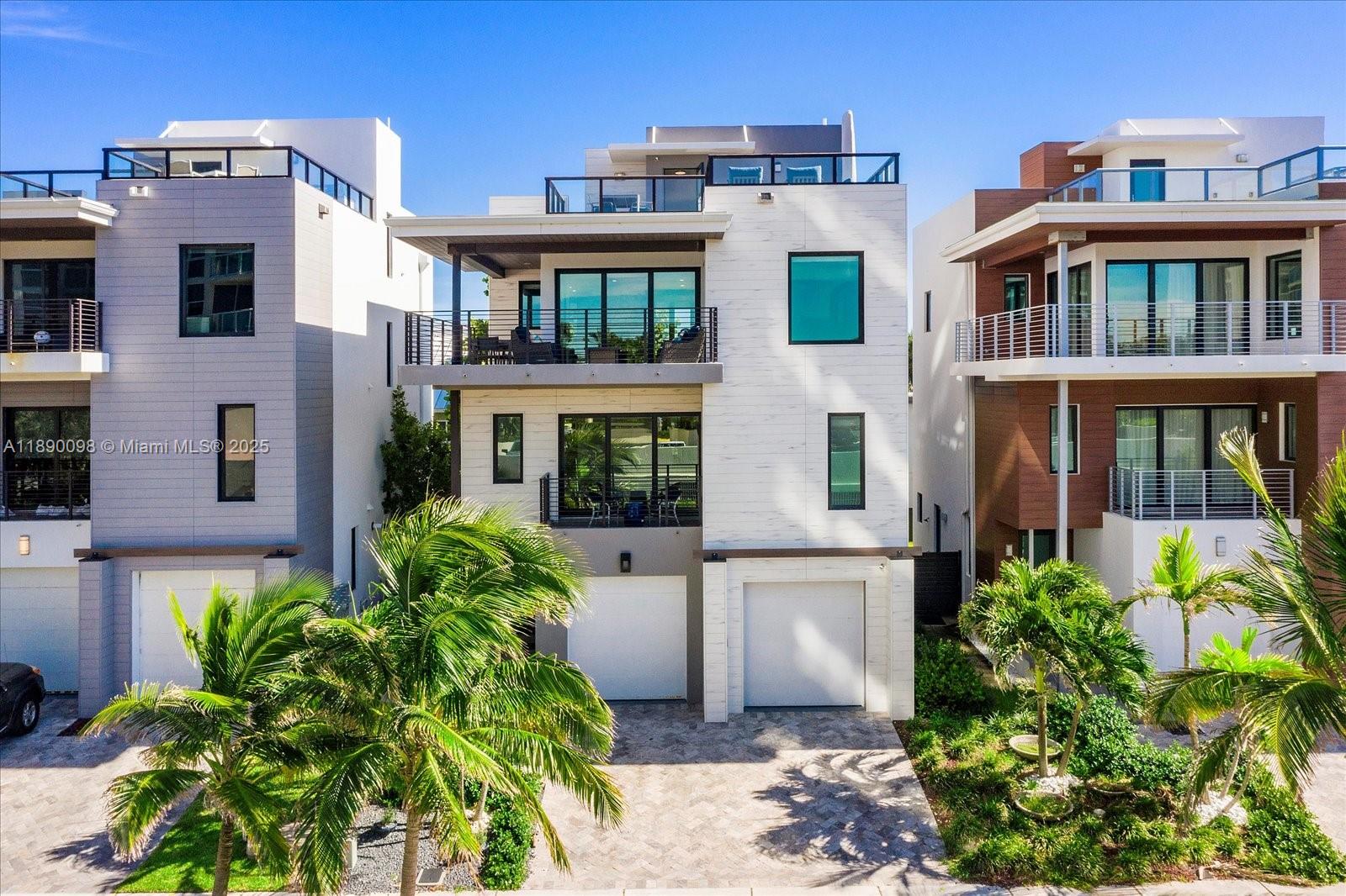 HOLLYWOOD CENTRAL BEACH - Residential