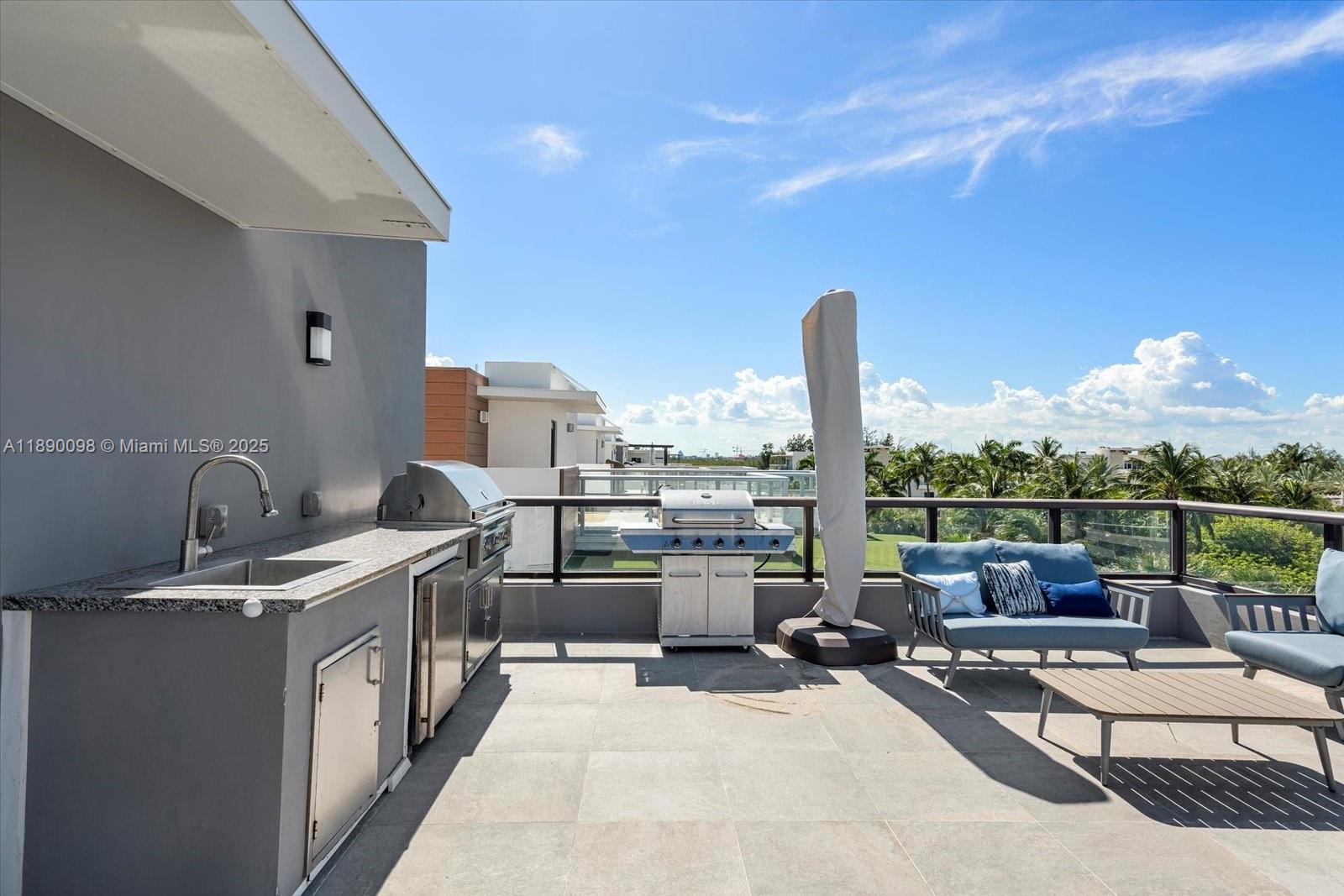 HOLLYWOOD CENTRAL BEACH - Residential