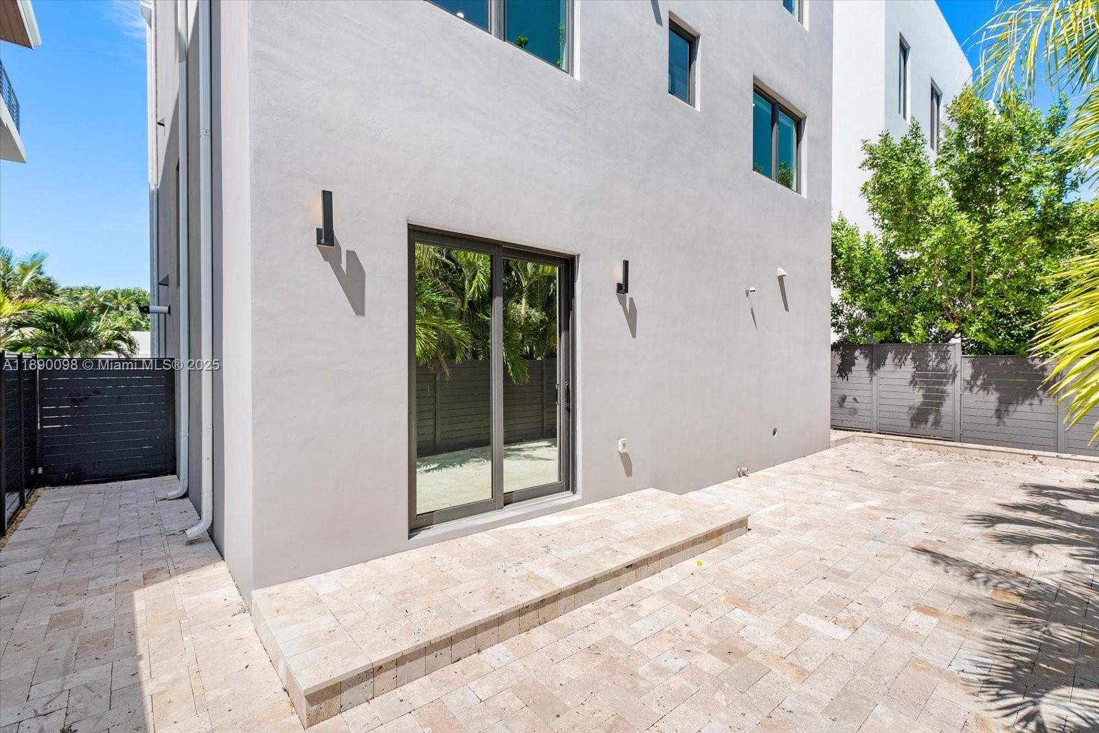 HOLLYWOOD CENTRAL BEACH - Residential
