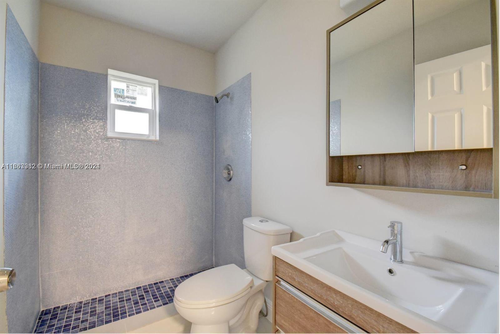SEACREST PARK - Residential Lease