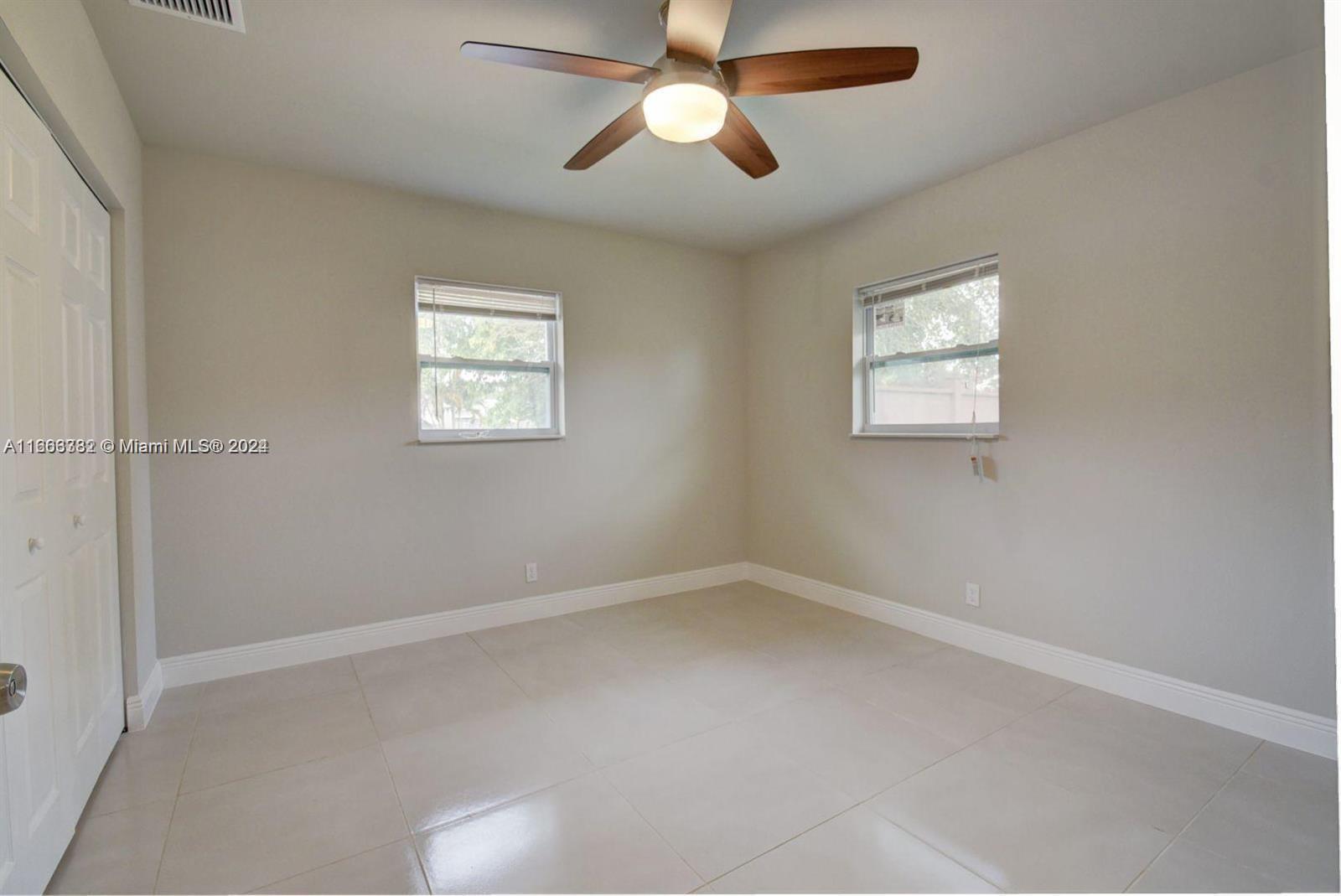 SEACREST PARK - Residential Lease