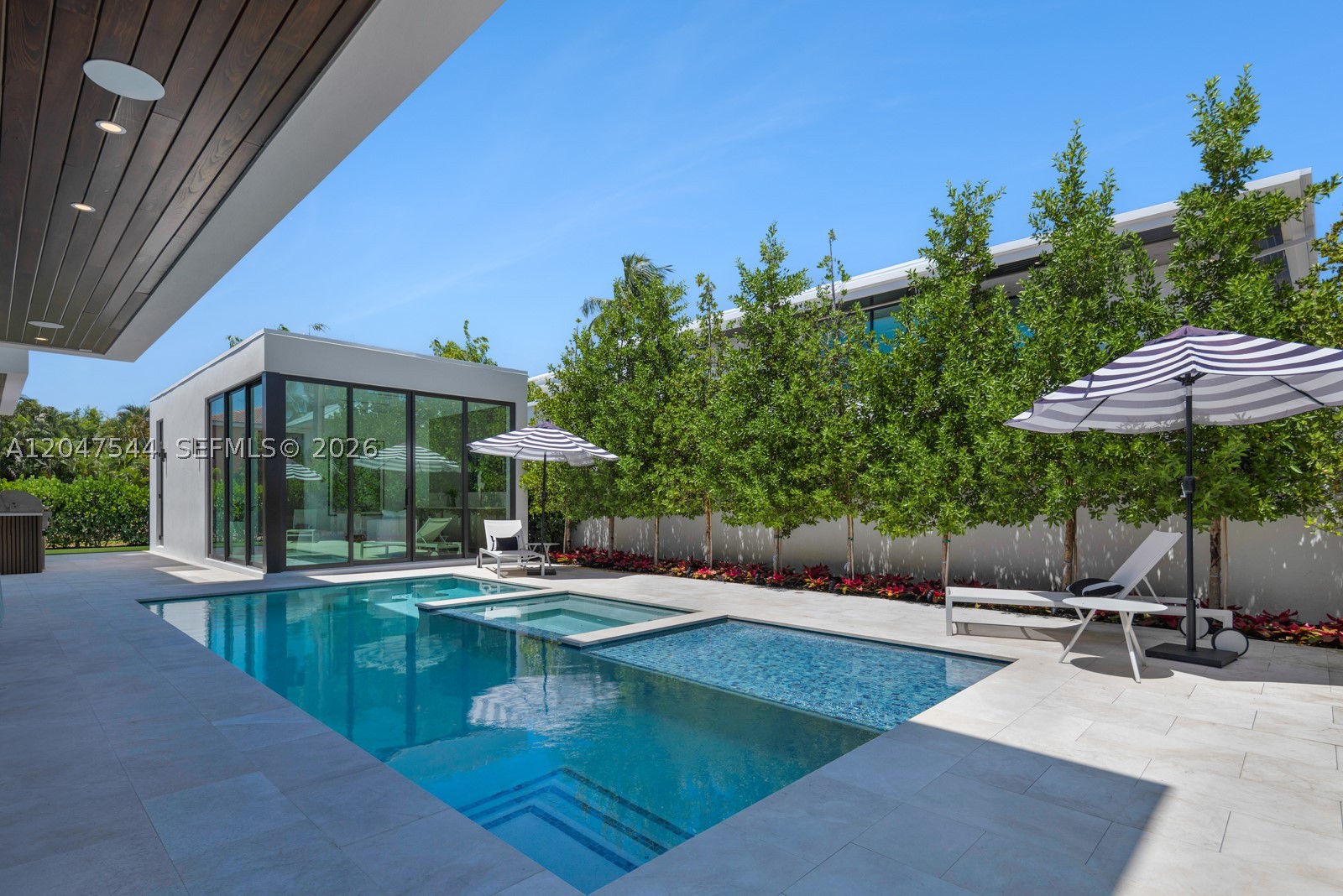 BOCA VILLAS SEC C - Residential