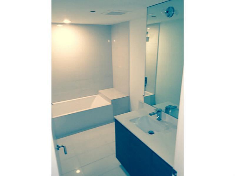 ICON BAY - Residential Lease