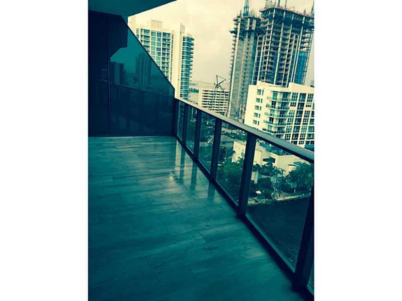 ICON BAY - Residential Lease