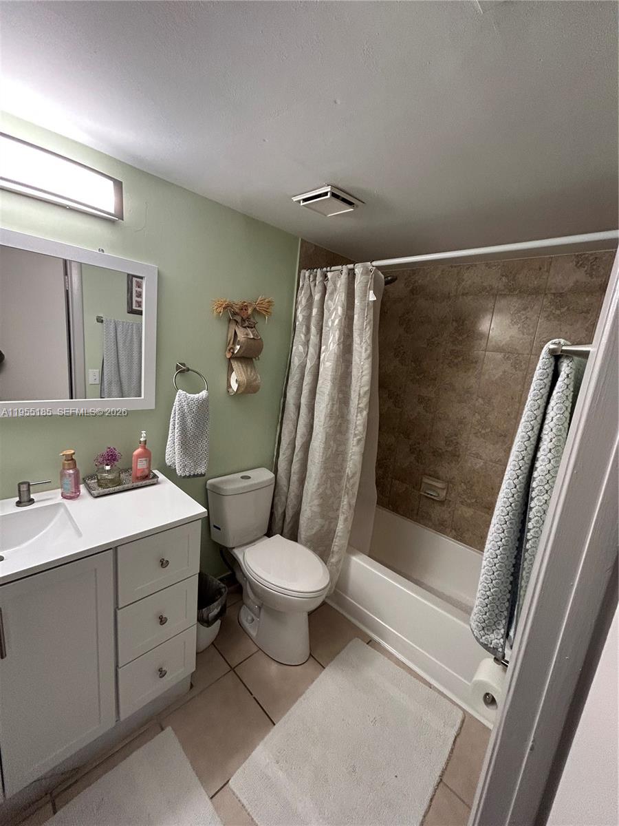 PALMS OF PEMBROKE CONDO - Residential