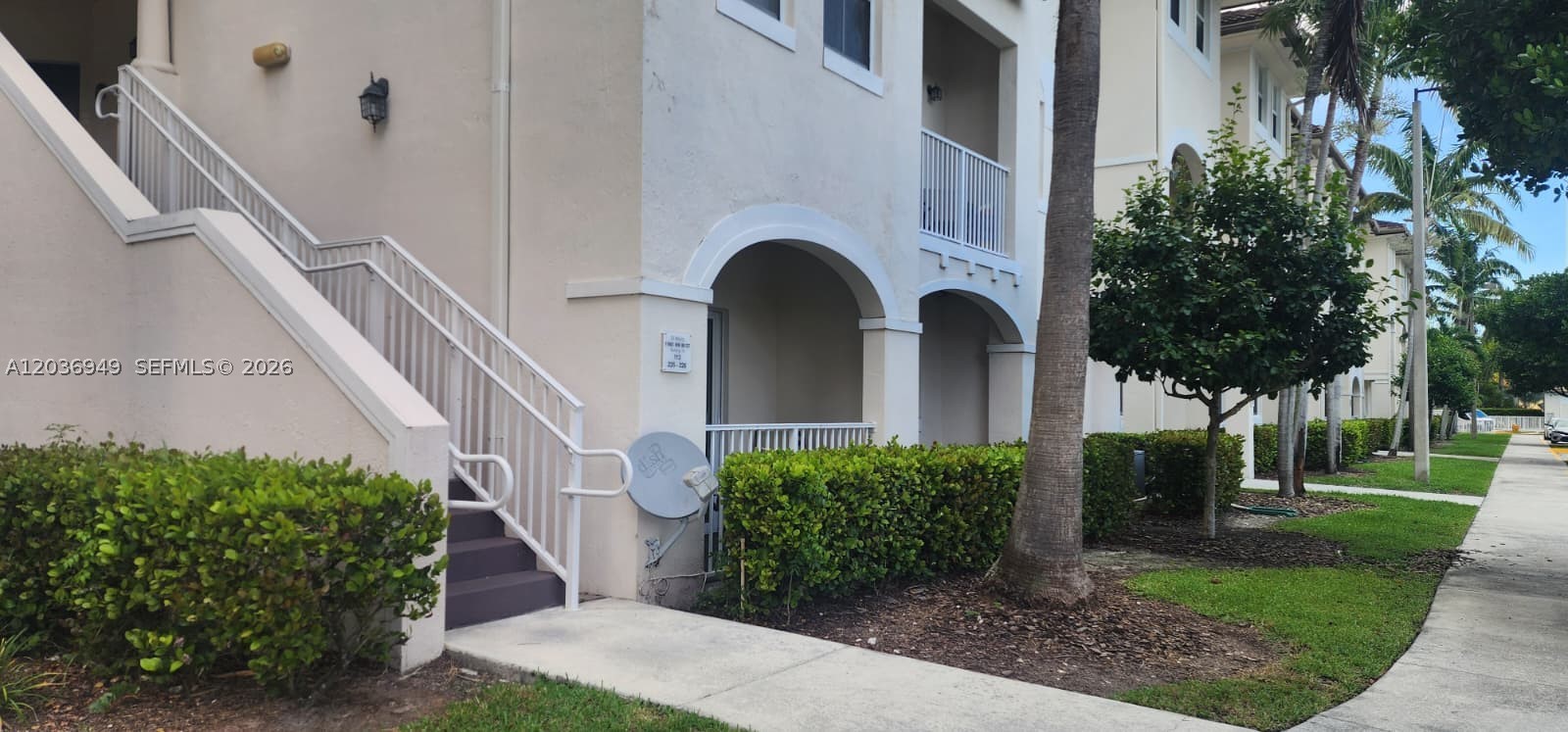 ST MORITZ AT DORAL CONDO - Residential Lease