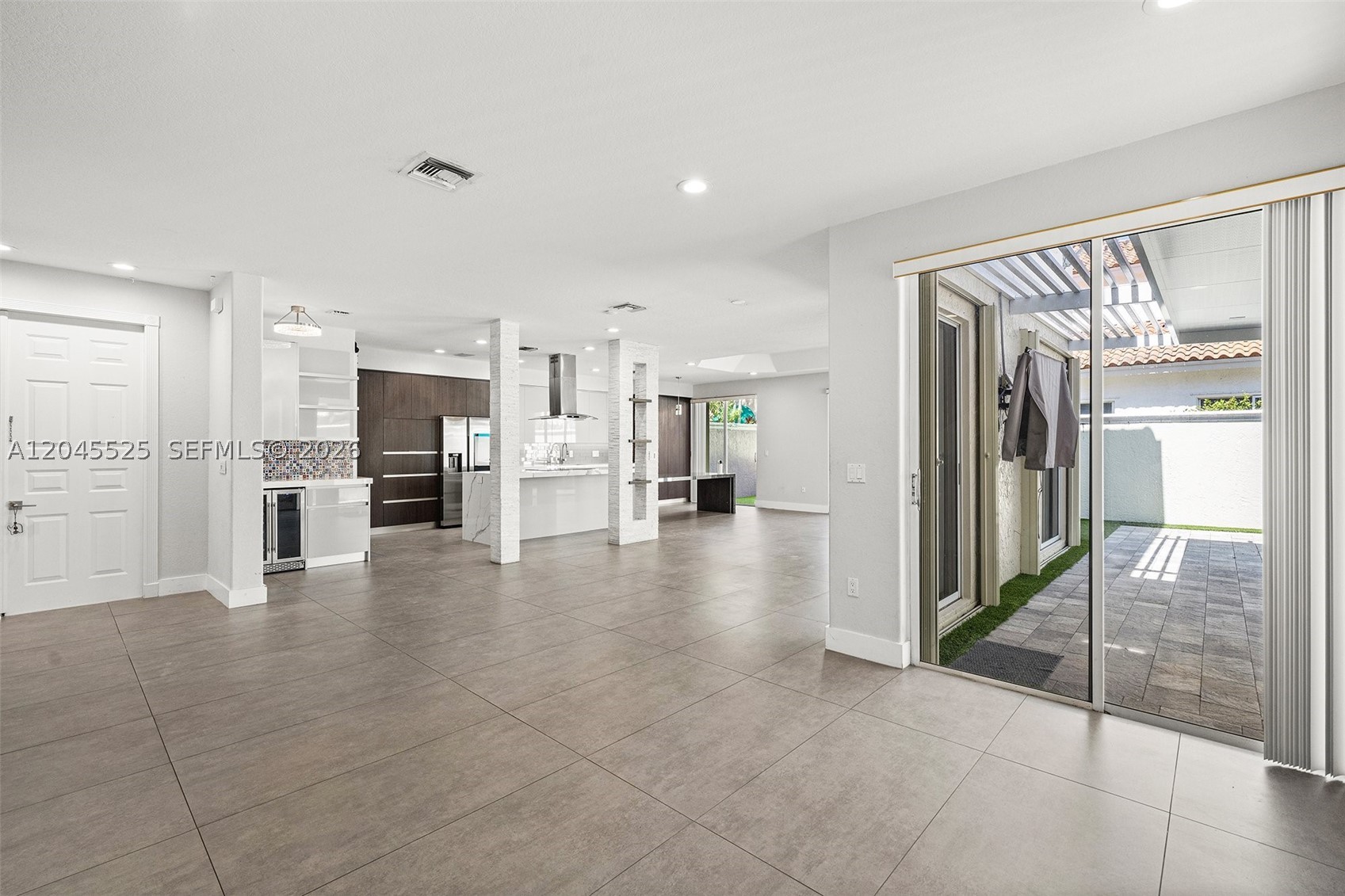 THREE ISLANDS 3RD SECTION - Residential