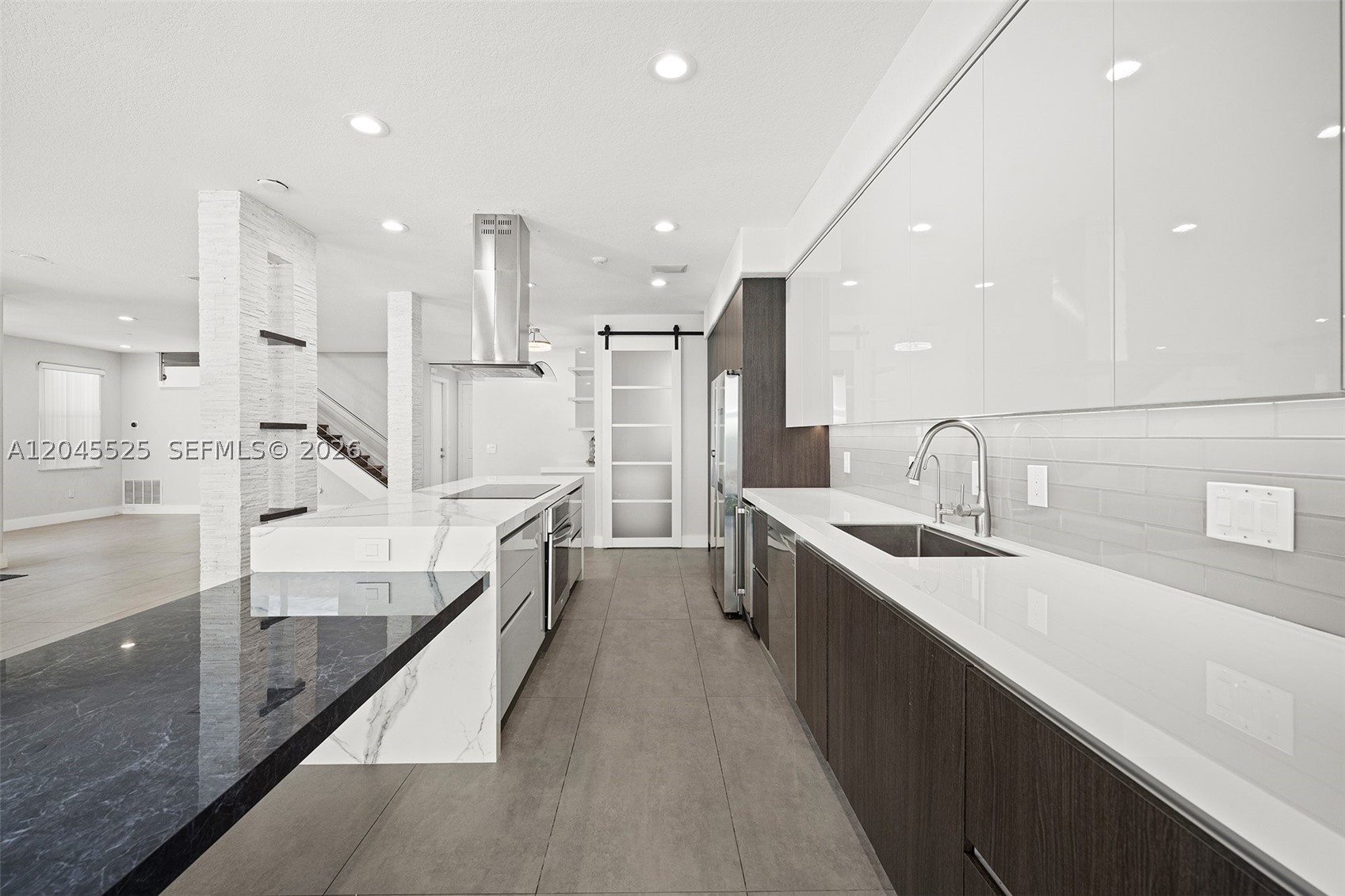 THREE ISLANDS 3RD SECTION - Residential