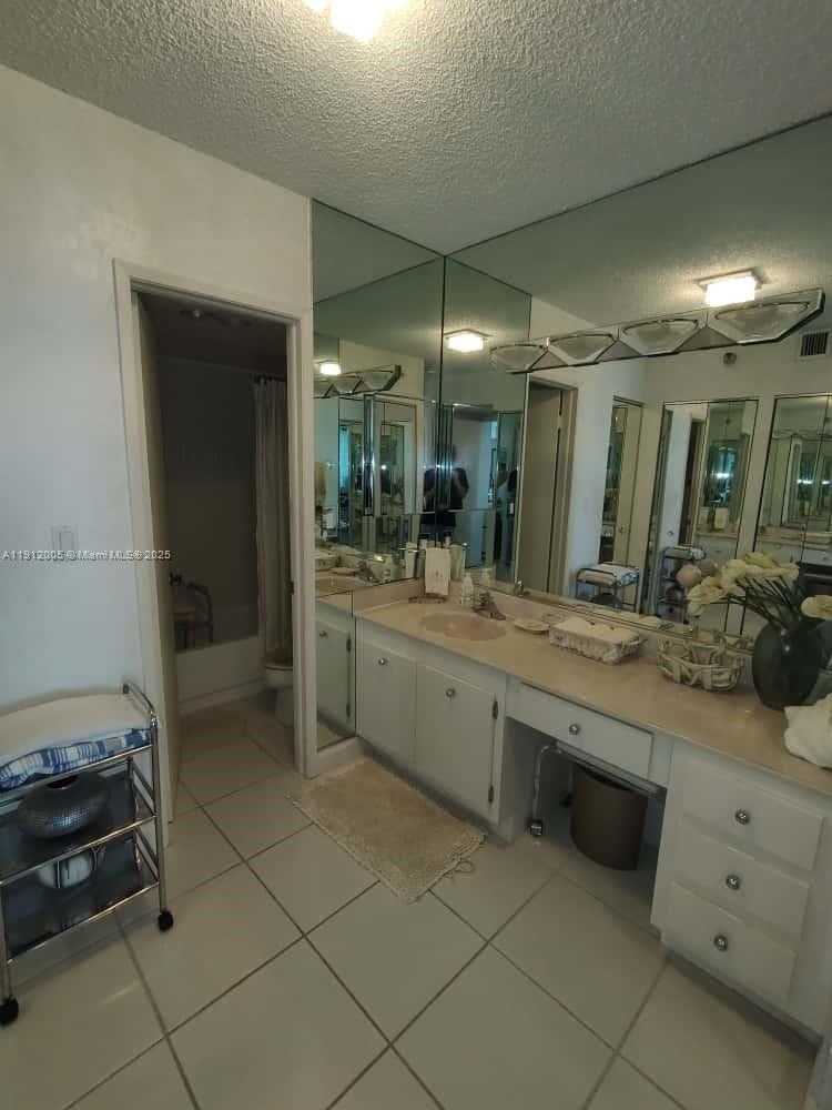 WATERVIEW CONDO - Residential