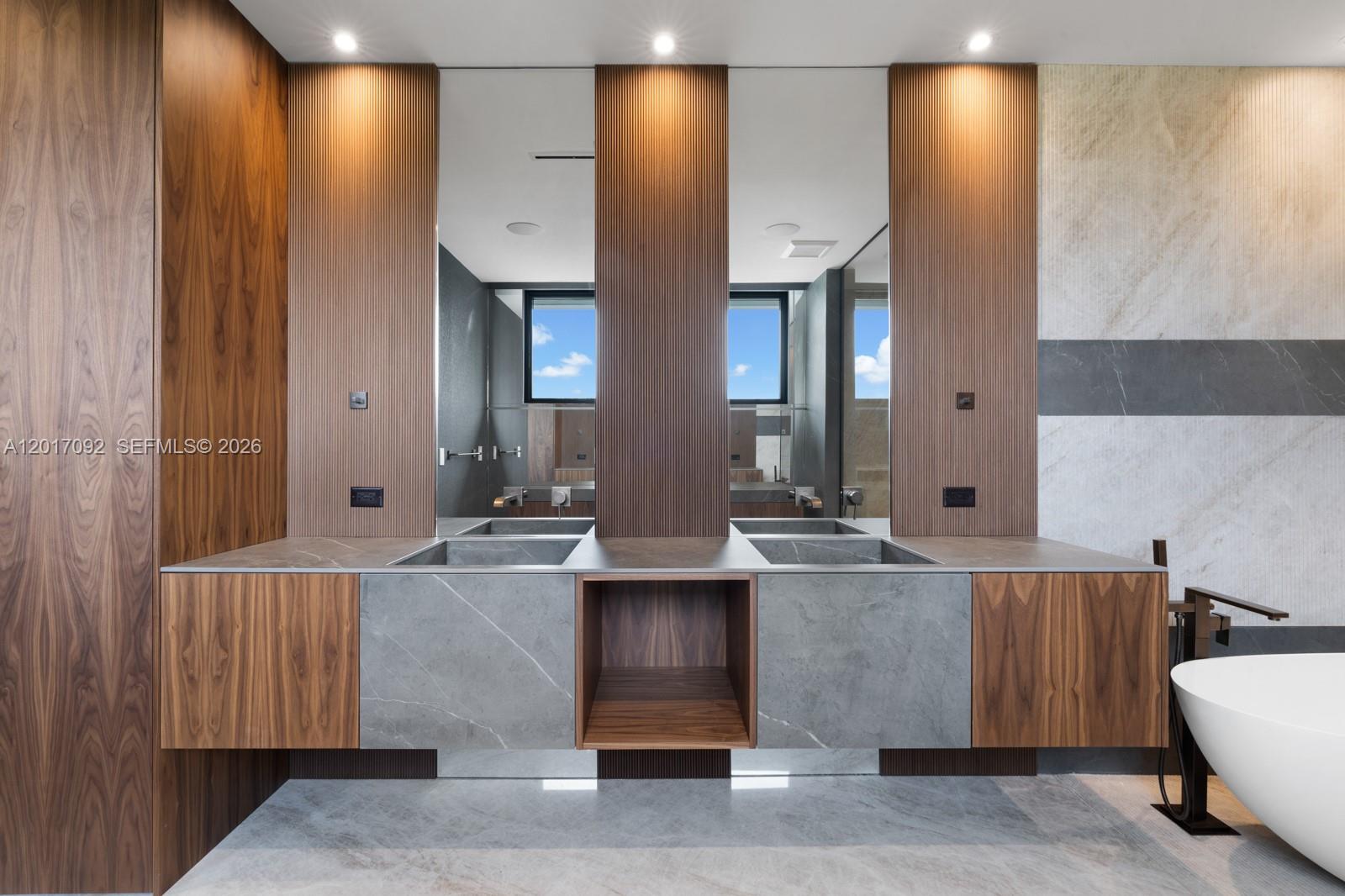 CHAPMAN GLEN - Residential