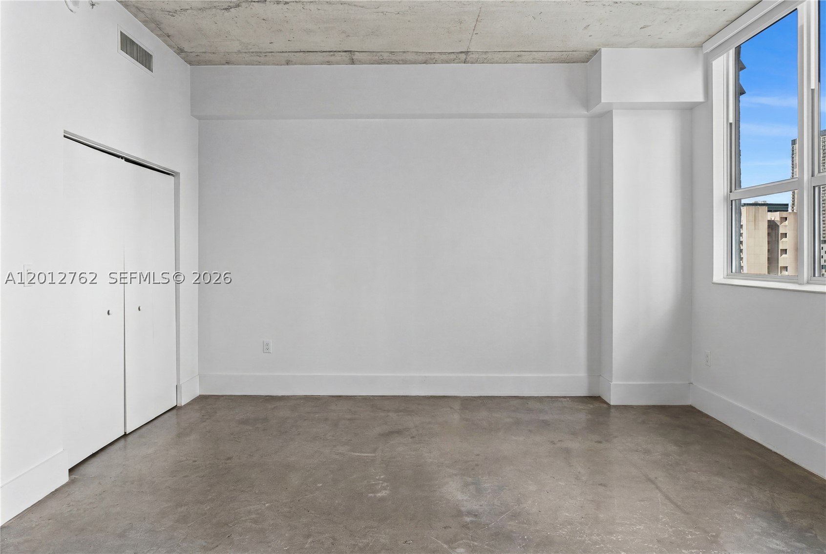 THE LOFT DOWNTOWN II COND - Residential