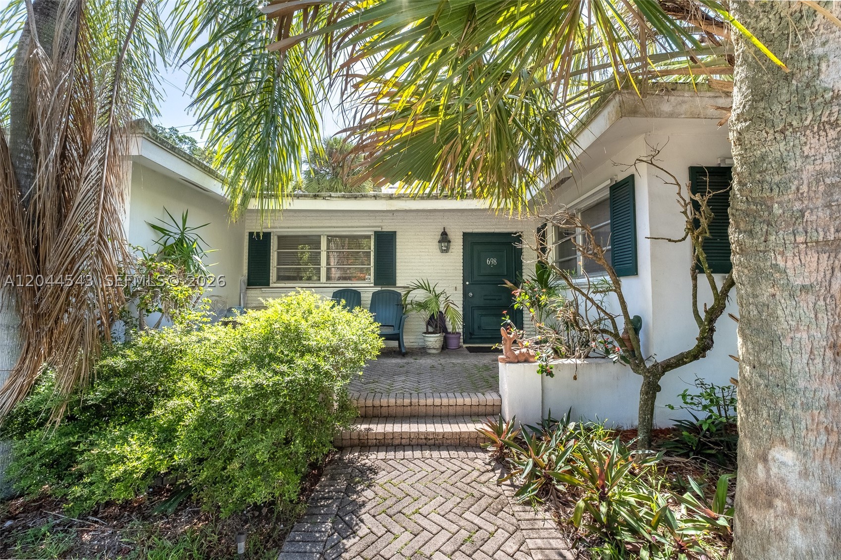Rare opportunity in the highly sought-after Old Floresta neighborhood of East Boca Raton! Situated on a prime corner lot along the scenic El Rio Canal. This exceptional property offers endless possibilities for builders, investors, or buyers looking to renovate and create their dream waterfront home. 

The existing residence features 4 bedrooms, 2 bathrooms, 1,627 square feet under air, a garage, and a screened-in pool. Whether you choose to renovate or build new, the unbeatable location makes this a truly scarce offering.

True boaters paradise, with ocean access via both the Boca Raton Inlet and Hillsboro Inlet, providing easy access to the Intracoastal Waterway and beyond. 

Nestled in one of East Boca's most desirable neighborhoods, you're minutes from Mizner Park's premier shopping, dining, and entertainment, pristine beaches, and served by top-rated Boca Raton schools. Opportunities like this are few and far between.