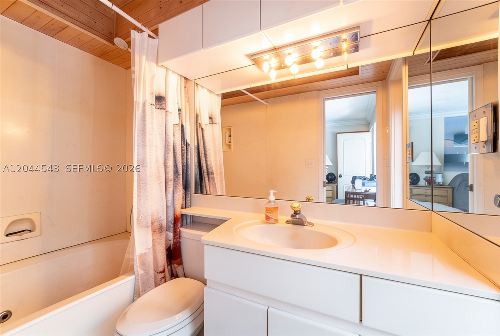 TUNISON PALMS SEC 1 - Residential