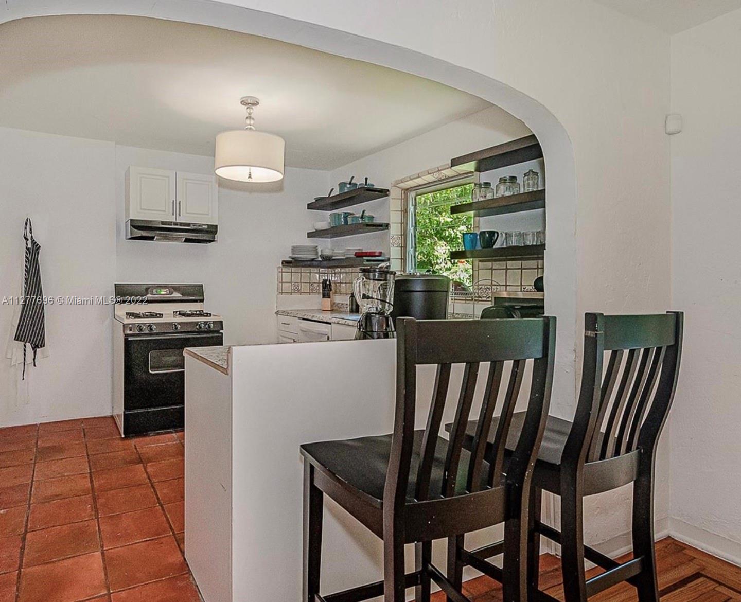 ALTON BEACH BAY FRONT RE- - Residential Lease