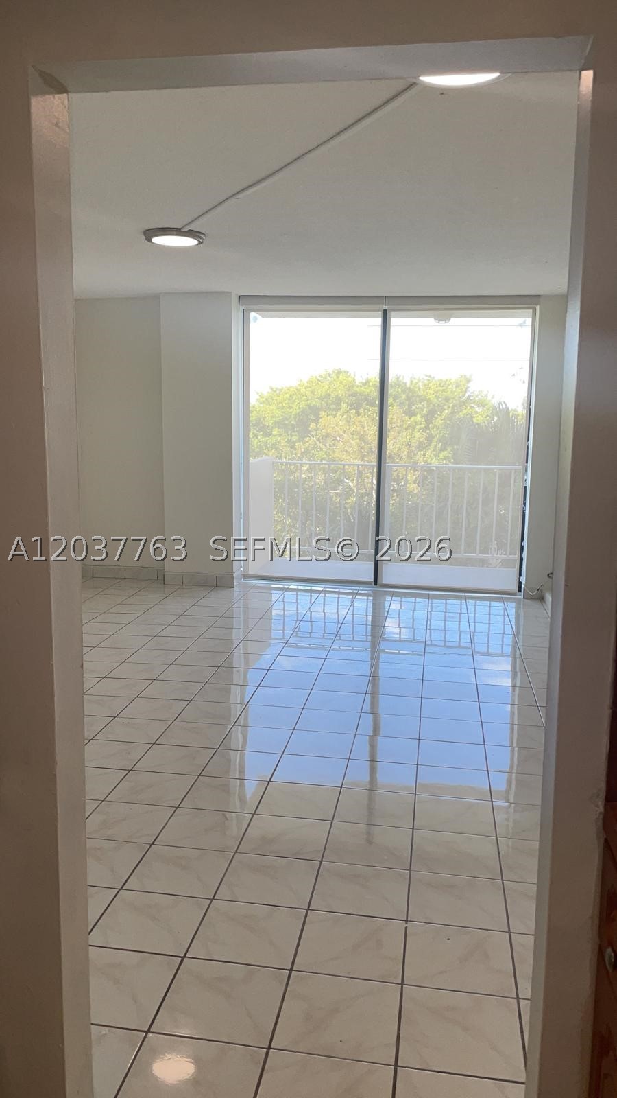 VECINO DEL MAR CONDO - Residential