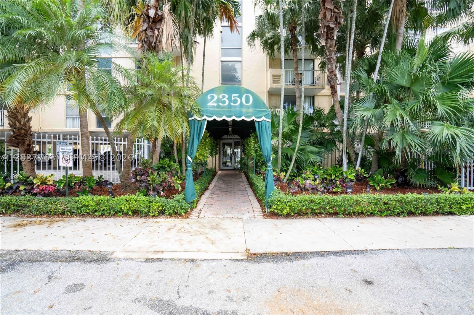 VECINO DEL MAR CONDO - Residential