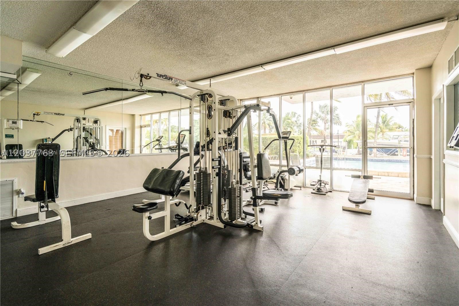 VECINO DEL MAR CONDO - Residential