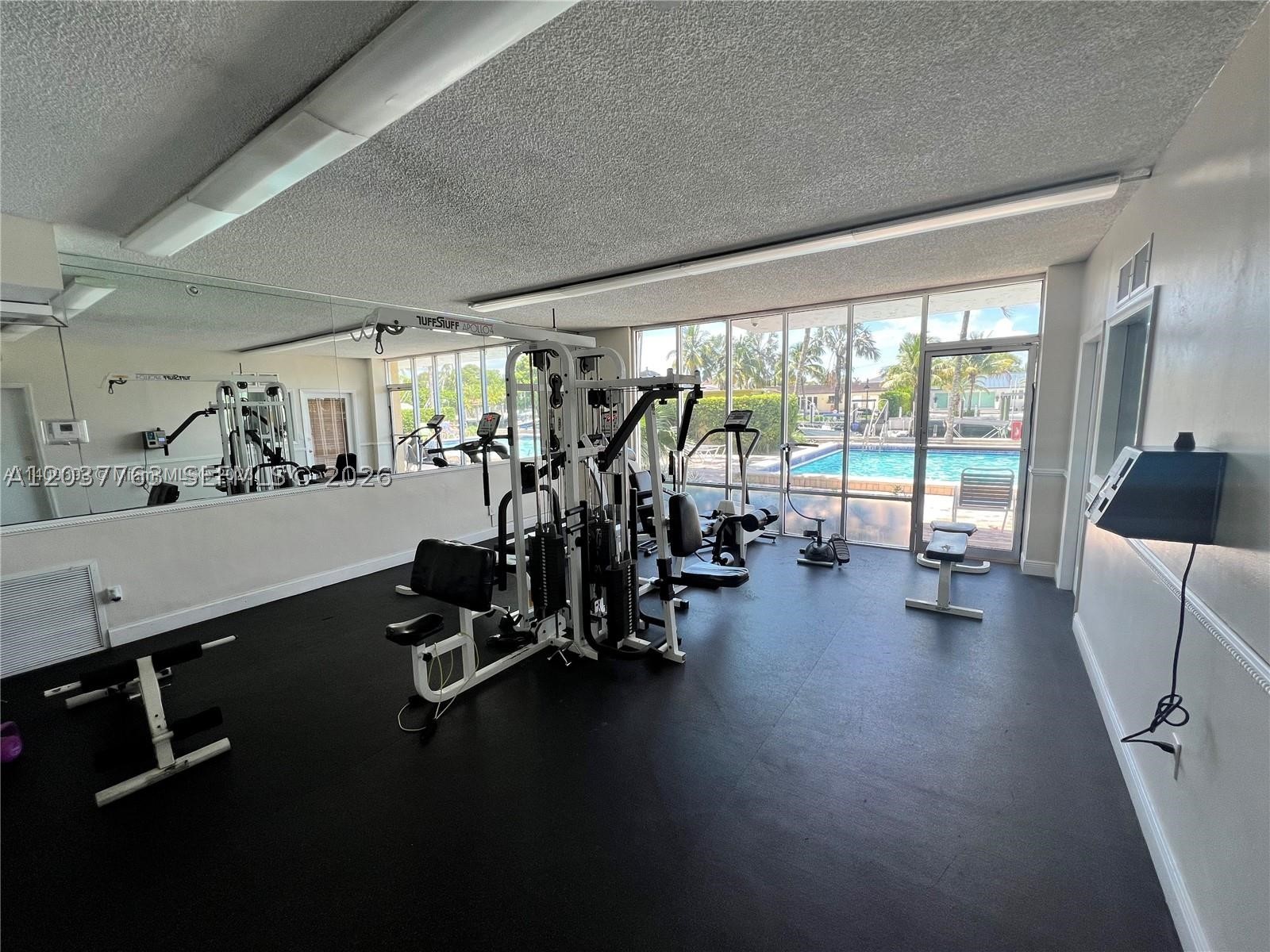 VECINO DEL MAR CONDO - Residential