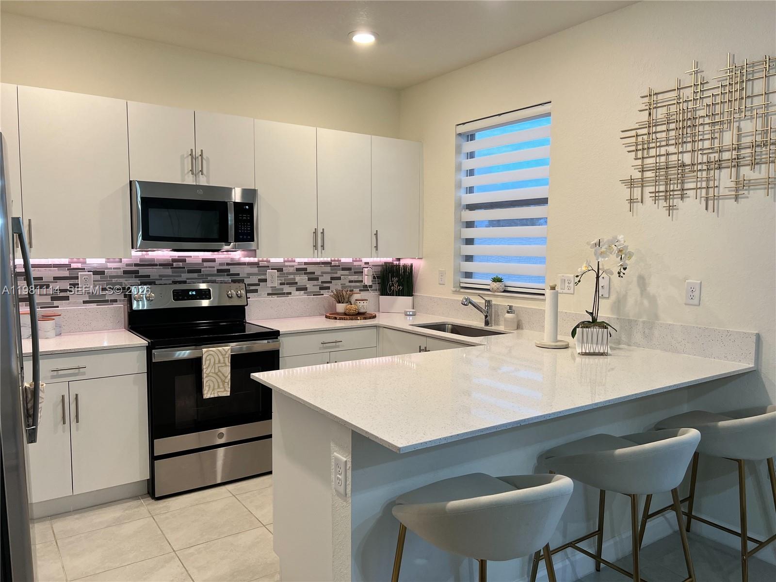 AQUABELLA NORTH - Residential