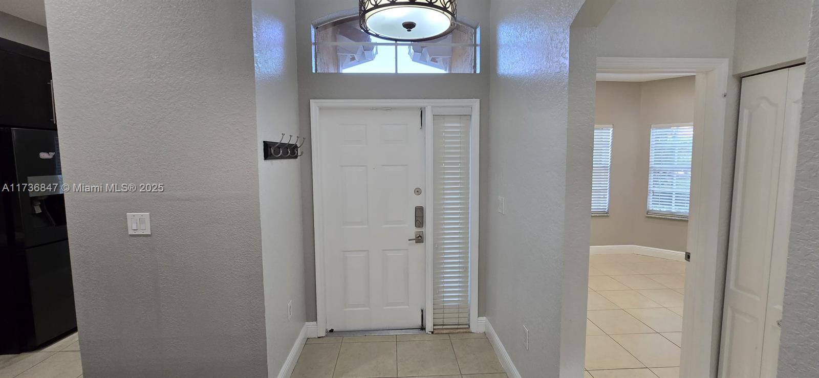 FOREST LAKES COUNTRY GARD - Residential Lease