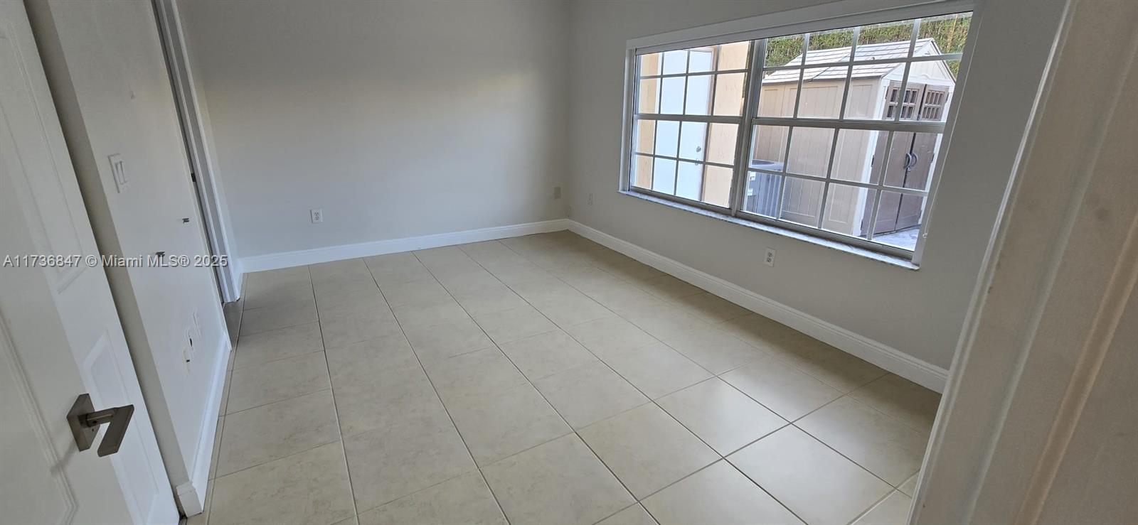 FOREST LAKES COUNTRY GARD - Residential Lease