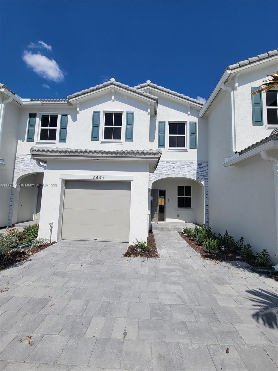 KEYS GATE RESIDENTIAL - Residential Lease