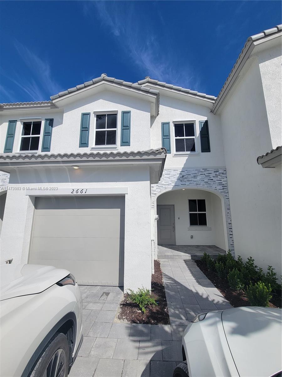 KEYS GATE RESIDENTIAL - Residential Lease