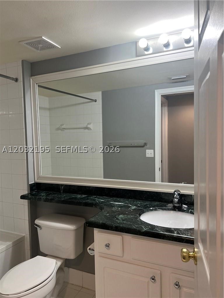 PALMS POINT CONDO - Residential Lease