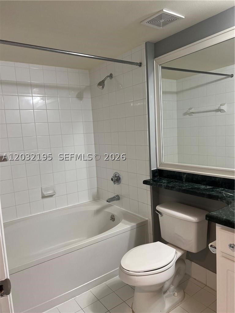 PALMS POINT CONDO - Residential Lease